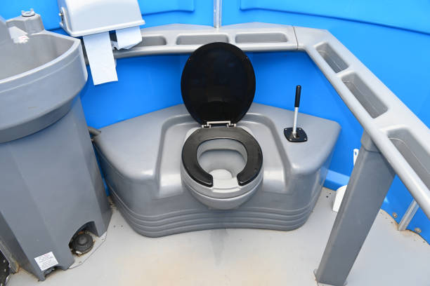 Best Sanitation services for porta potties  in Waynesboro, VA